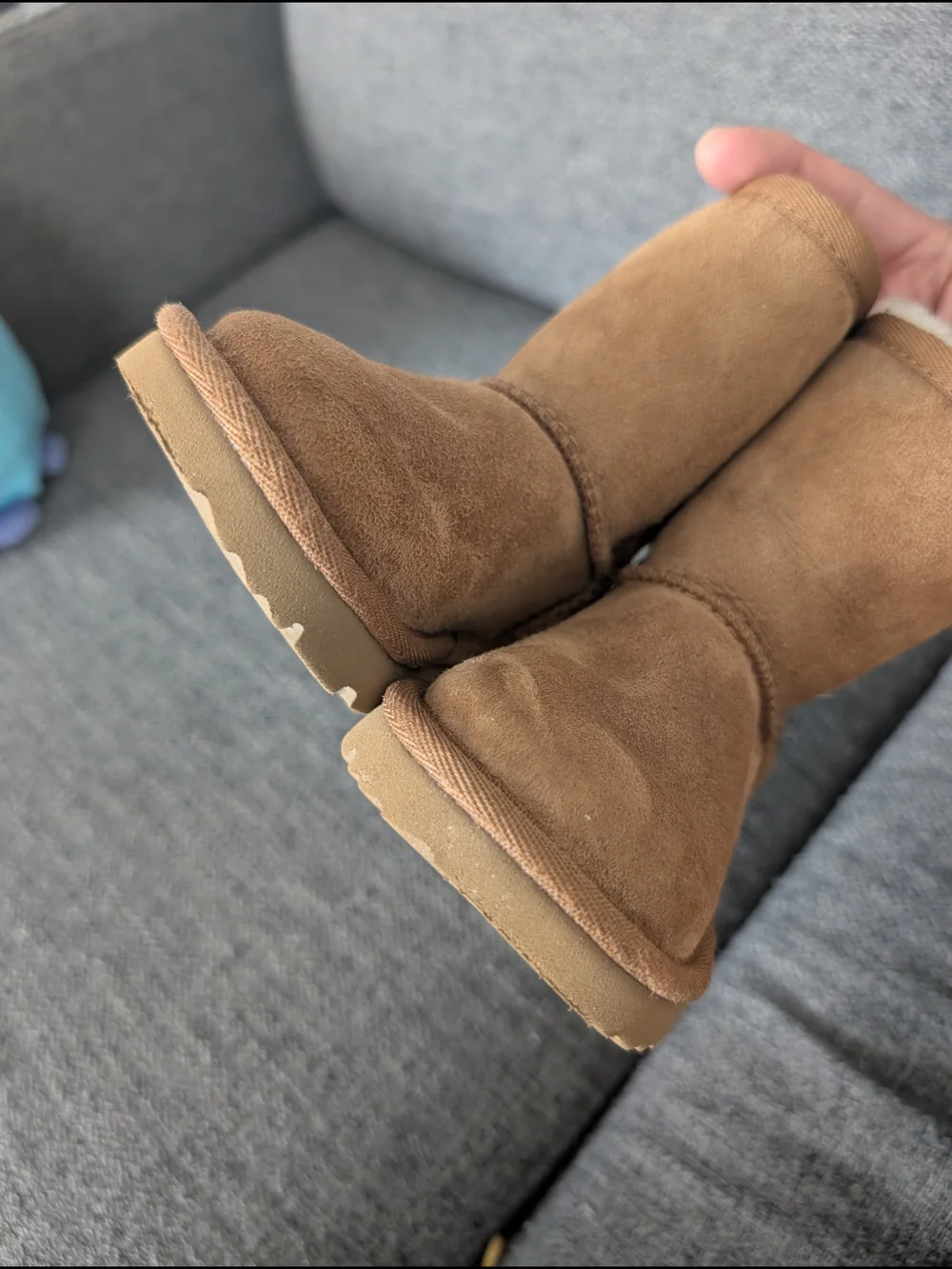 UGG Unisex-Child Classic  Boot